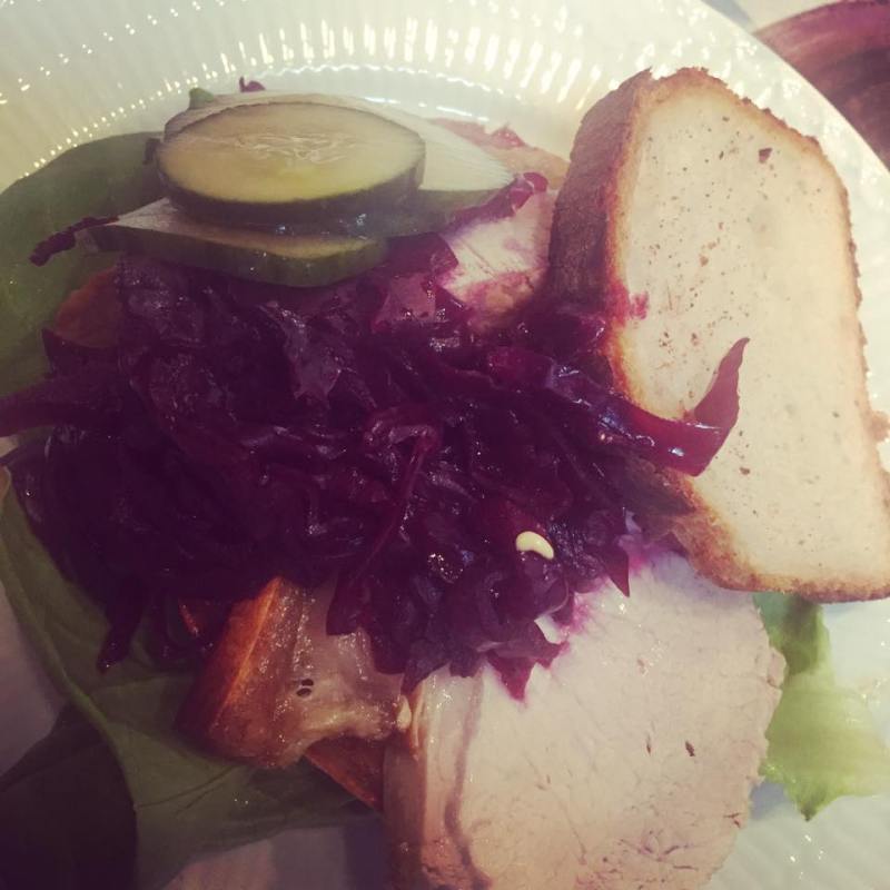 Den Rødes Flæskestegs Sandwich